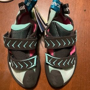 Scarpa Vapor V Womens size 40 (8.5) - climbing shoes
